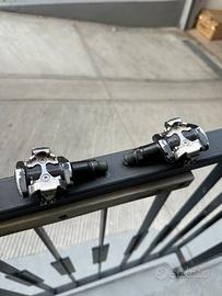 Attacchi rapidi per scarpe bici