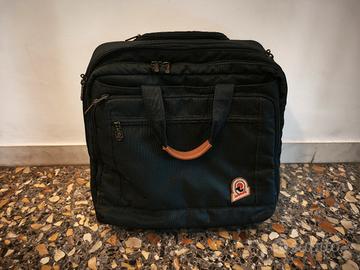 borsa Invicta con ruote