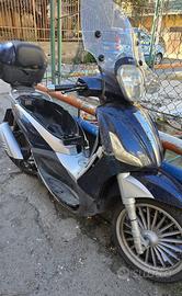 Beverly 300 del 2011