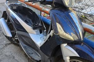 Beverly 300 del 2011