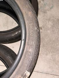 Set Pneumatici Pirelli