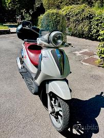 scooter Piaggio beverly 300