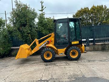 P132 Mini pala cabinata - terna 4x4x4 targata