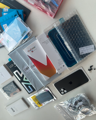 Ricambi vari smartphone - iPhone Samsung LG Xiaomi