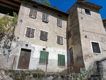 casa da ristrutturare 