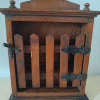 Casetta in legno per le chiavi