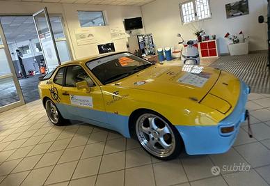 Porsche 944 racing csai