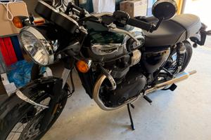Triumph  Bonneville T 100