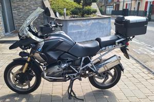 Splendida BMW R1200Gs Grigia