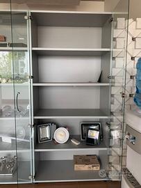 Vetrine per esposizione oggetti