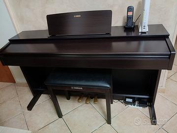 Pianoforte digitale Yamaha Arius YDP 103
