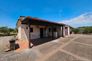 Villetta con terreno in zona San Paolo