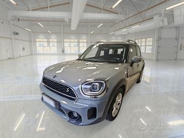 MINI COOPER SE COUNTRYMAN ALL4 BUSINESS AUTOM. 5 P