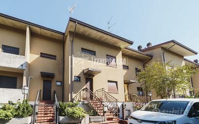 VILLETTA A SCHIERA A NOCETO