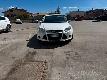Ford focus sw 2012