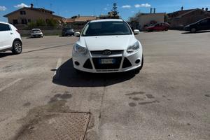 Ford focus sw 2012