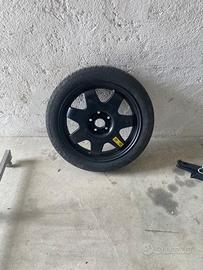 Ruotino completo di cric T125/80R17
