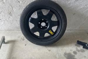 Ruotino completo di cric T125/80R17