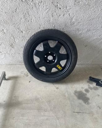Ruotino completo di cric T125/80R17