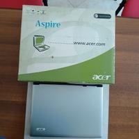 Computer portatile marca Acer modello Aspire 3003
