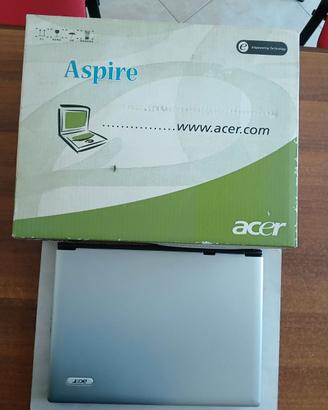 Computer portatile marca Acer modello Aspire 3003