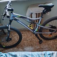 MTB ST900S
