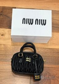 Borsa Miu Miu nera