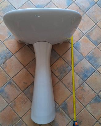 lavandino con colonna
