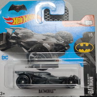 Hot Wheels serie Batman Batmobile 4