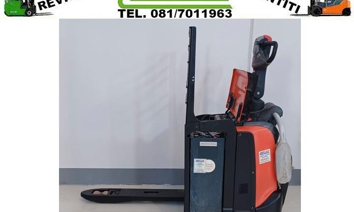 Transpallet elettrico Toyota LPE220 muletto carrel