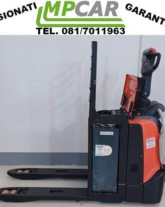 Transpallet elettrico Toyota LPE220 muletto carrel