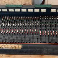 Mixer analogico TEAC 16 in 8 out