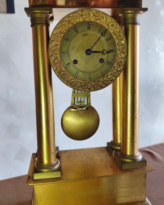 orologio a pendolo a colonne da tavolo
