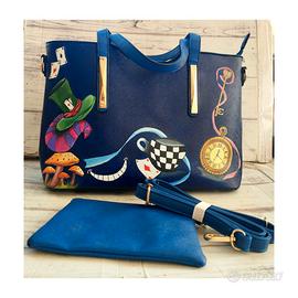 borsa dipinta a mano Alice Wonderland