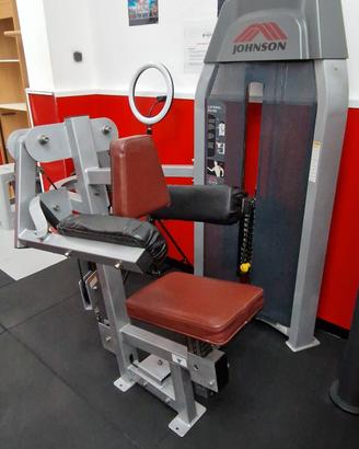 Delt machine