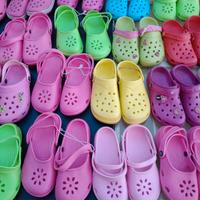 Stock ciabatte e pantofole