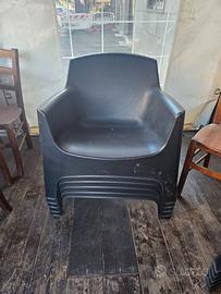 Poltroncine e tavolini