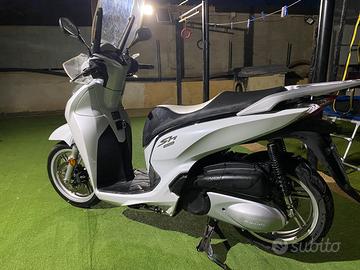 Honda sh 300