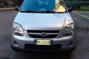 Suzuki Ignis 1.3 16V VVT del 2008 con impianto GPL