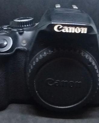 Canon EOS 650D solo 14578 scatti ideale inizio 