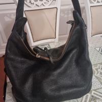 borsa nera coccinelle
