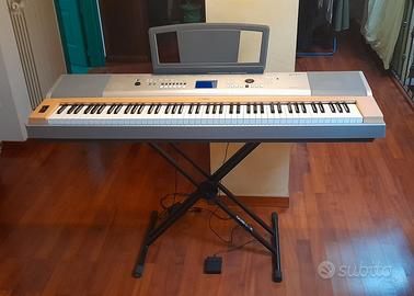 Pianoforte digitale -Yamaha Portable Grand DGX-630