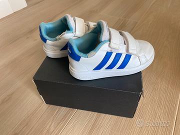 Scarpe adidas grand court n 26