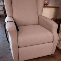 Carrozzina per disabili + poltrona alza persona