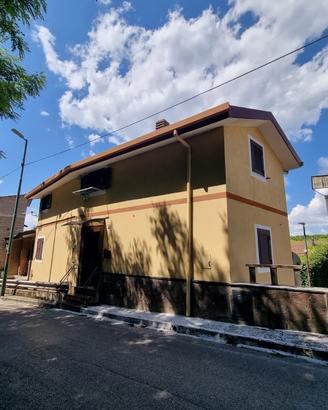 Semindipendente 140 mq Ristrutturata
