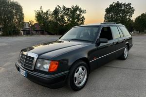 Mercedes 200 TE W124