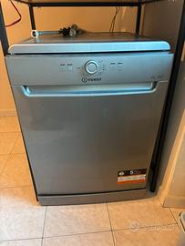 Lavastoviglie Indesit D2F HK26 S