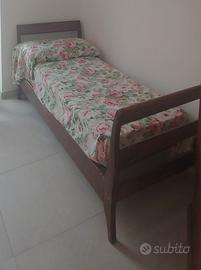 Letto in legno fine '800 con rete e materasso