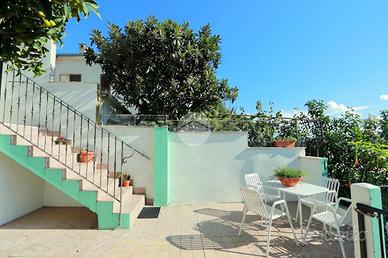CASA SEMINDIPENDENTE A PESCARA