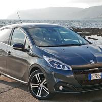 Ricambi Peugeot 208 disponibili
